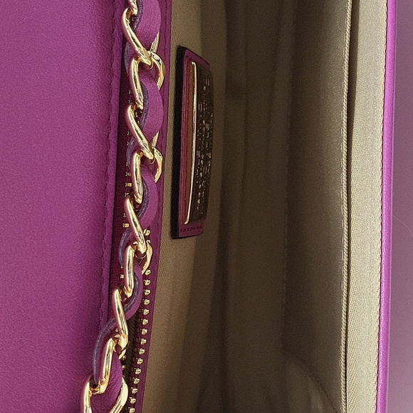 841- Valentino by Mario Valentino Lena Signature Crossbody Bag NWT - Picture 7 of 12